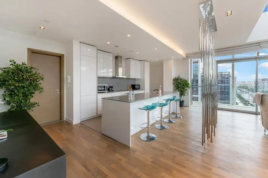 Fam Living -Duplex 4Bed And Maids Apartman Dubaj