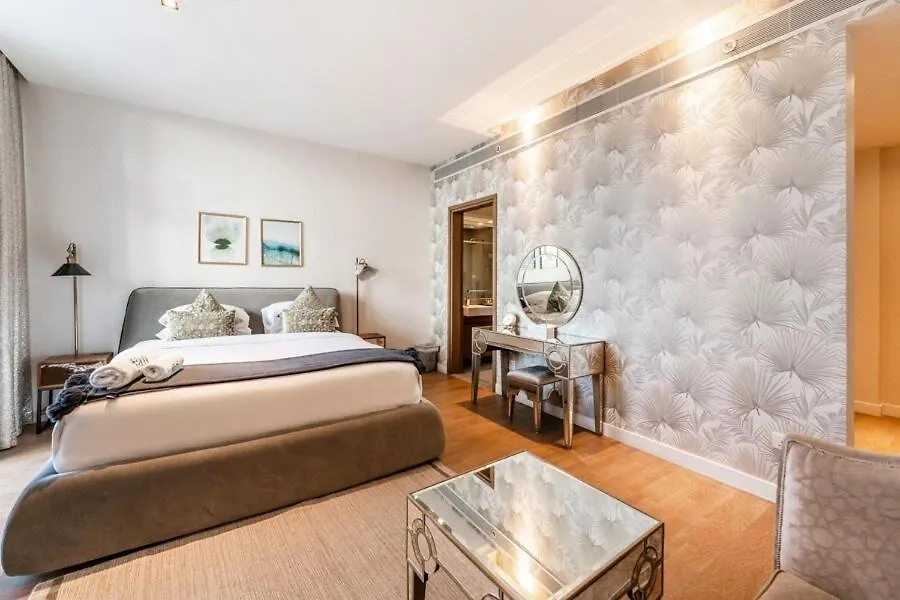 Fam Living -Duplex 4Bed And Maids Apartman Dubaj