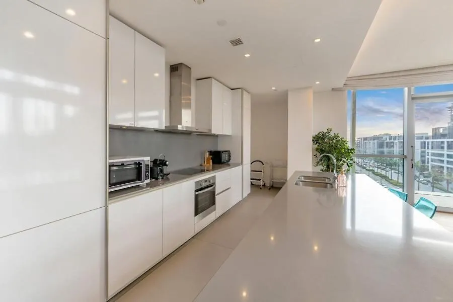 Fam Living -Duplex 4Bed And Maids Apartman Dubaj